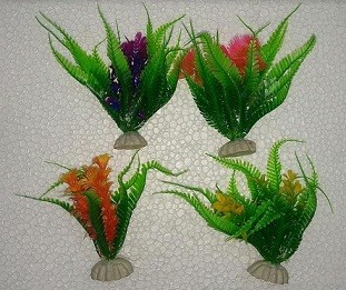 Four PC Plastic Aquarium Plants